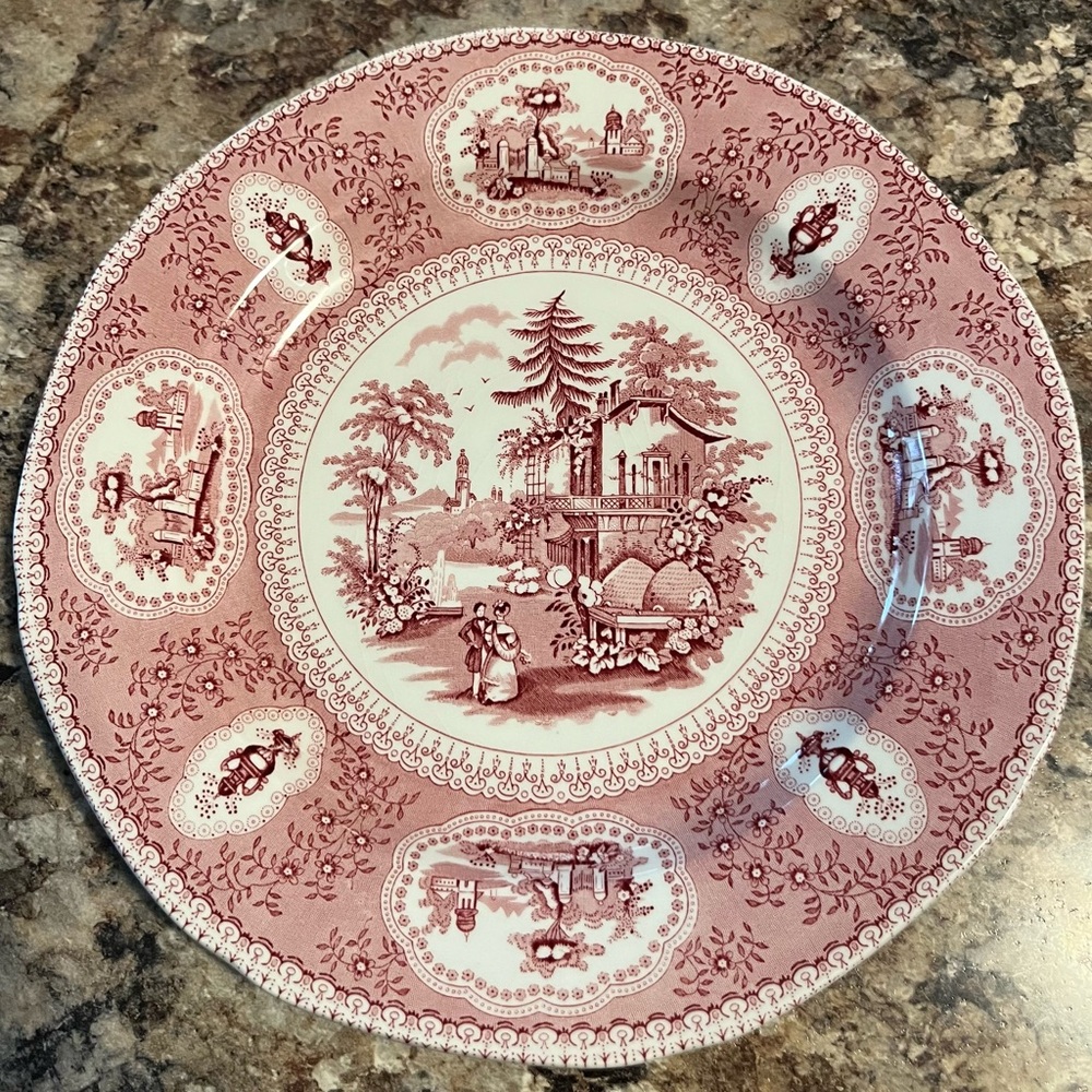 The Edmund Leigh Gallery Beehive Re-Produced Vintage Pink Decorative Plate